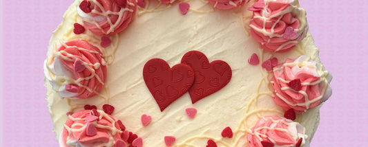 Decorate a Valentine's Cake With Us!