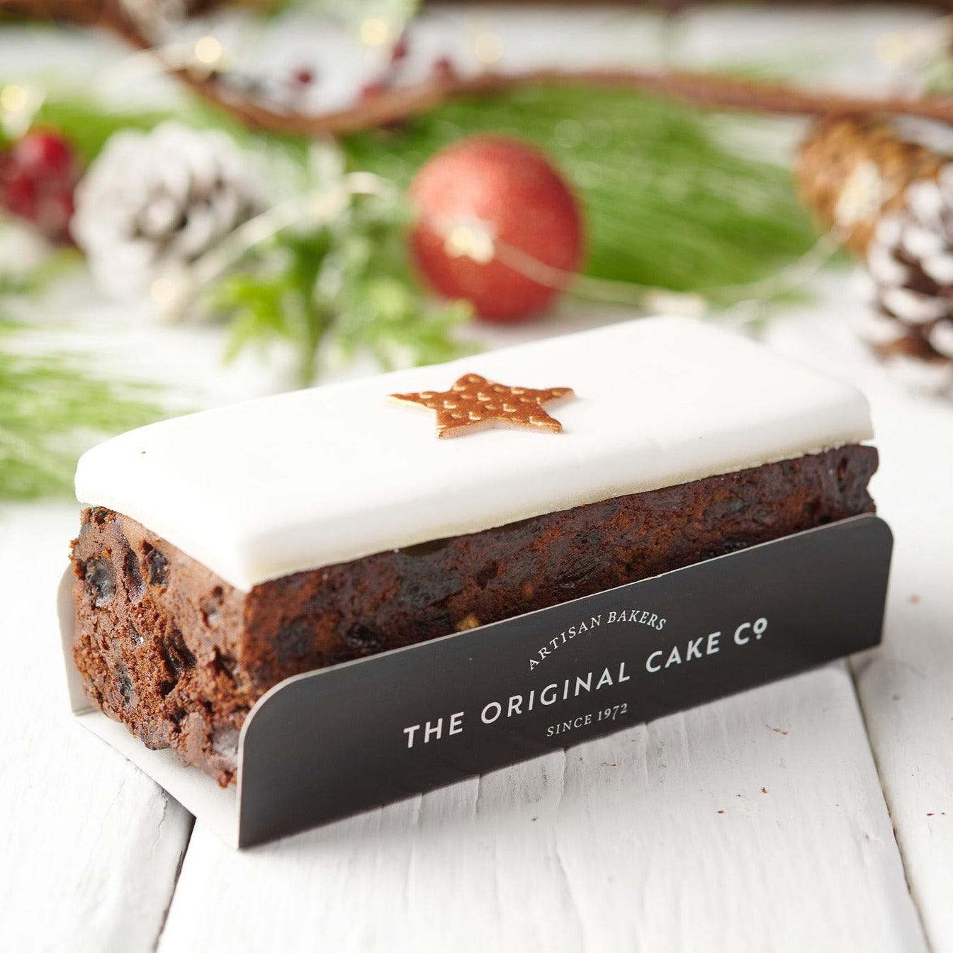 Festive Iced Fruit Cakes x8