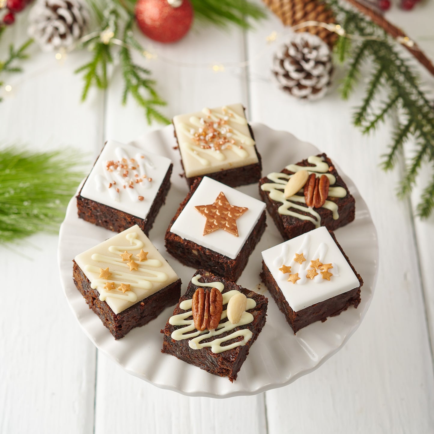 Festive Fruit Cake- 9 Piece Gifting Selection