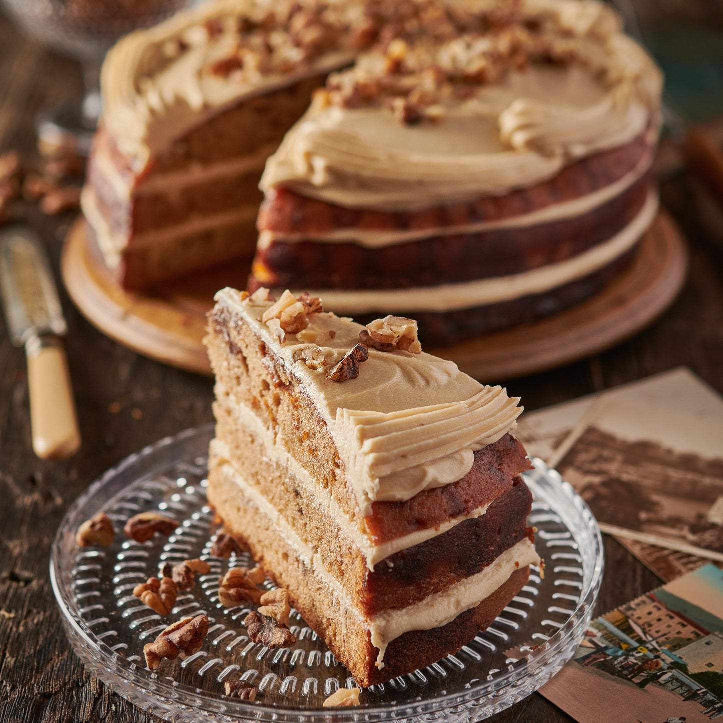 Espresso Coffee & Walnut Cake (14 Portions)
