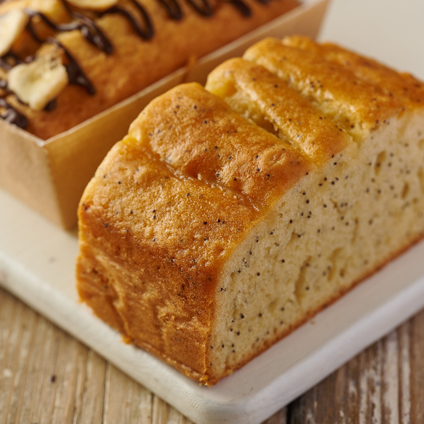 10 Piece Summer Cake Selection