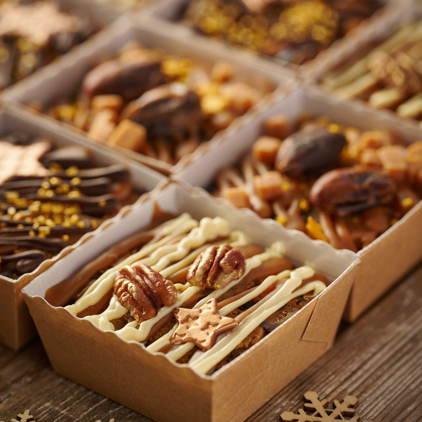 Deluxe Spiced Rum, Caramel & Date fruit Cake-Christmas Gift Box