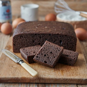 chocolate cake to decorate