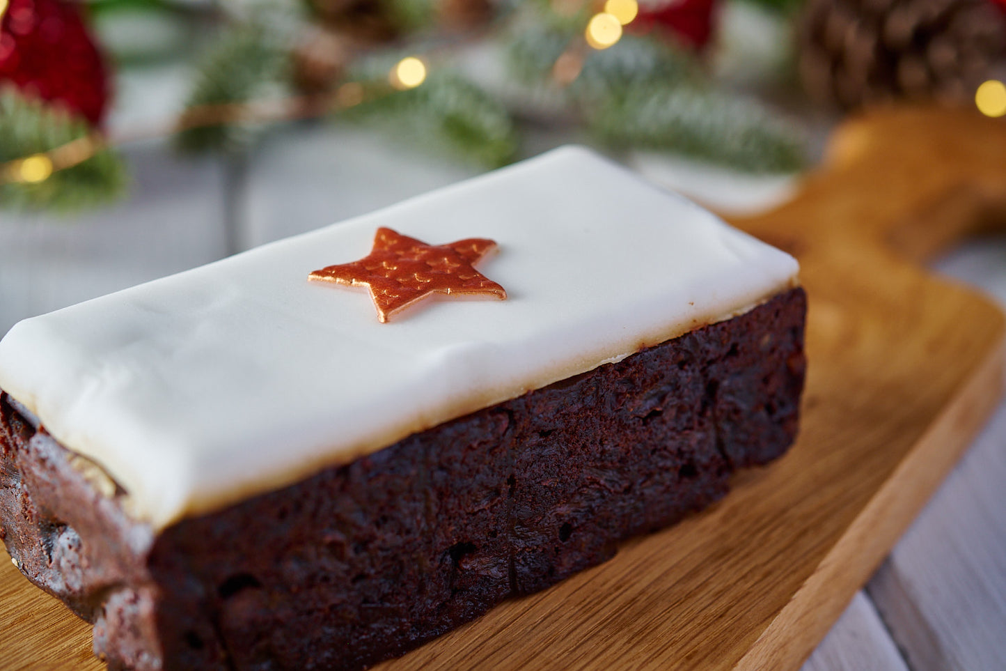 Festive Iced Fruit Cakes x8