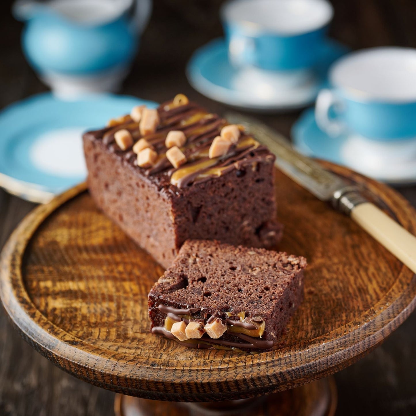 caramel chocolate truffle cake