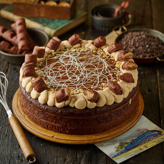 10 inch round kinder bueno celebration cake 