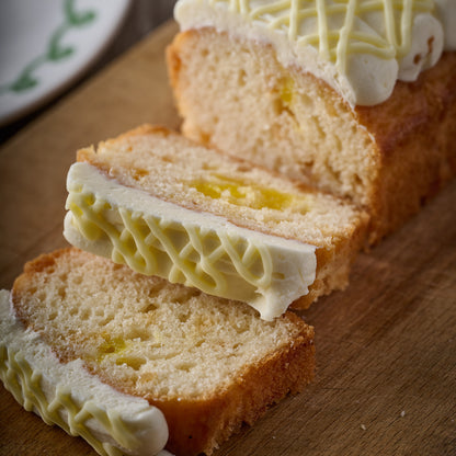 Lemon loaf cake slice 