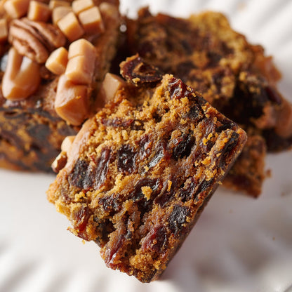 Spiced Rum, Date & Salted Caramel Cake x8
