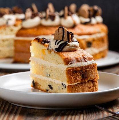 Sea Salted Caramel & Chocolate Drizzle Cake (14 Portions)