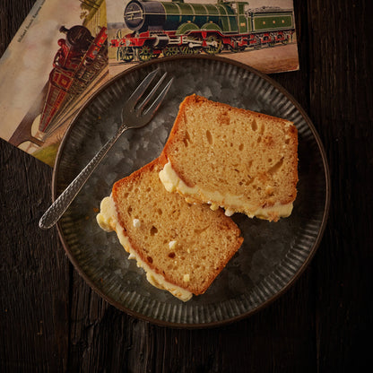 st clements loaf cake plated