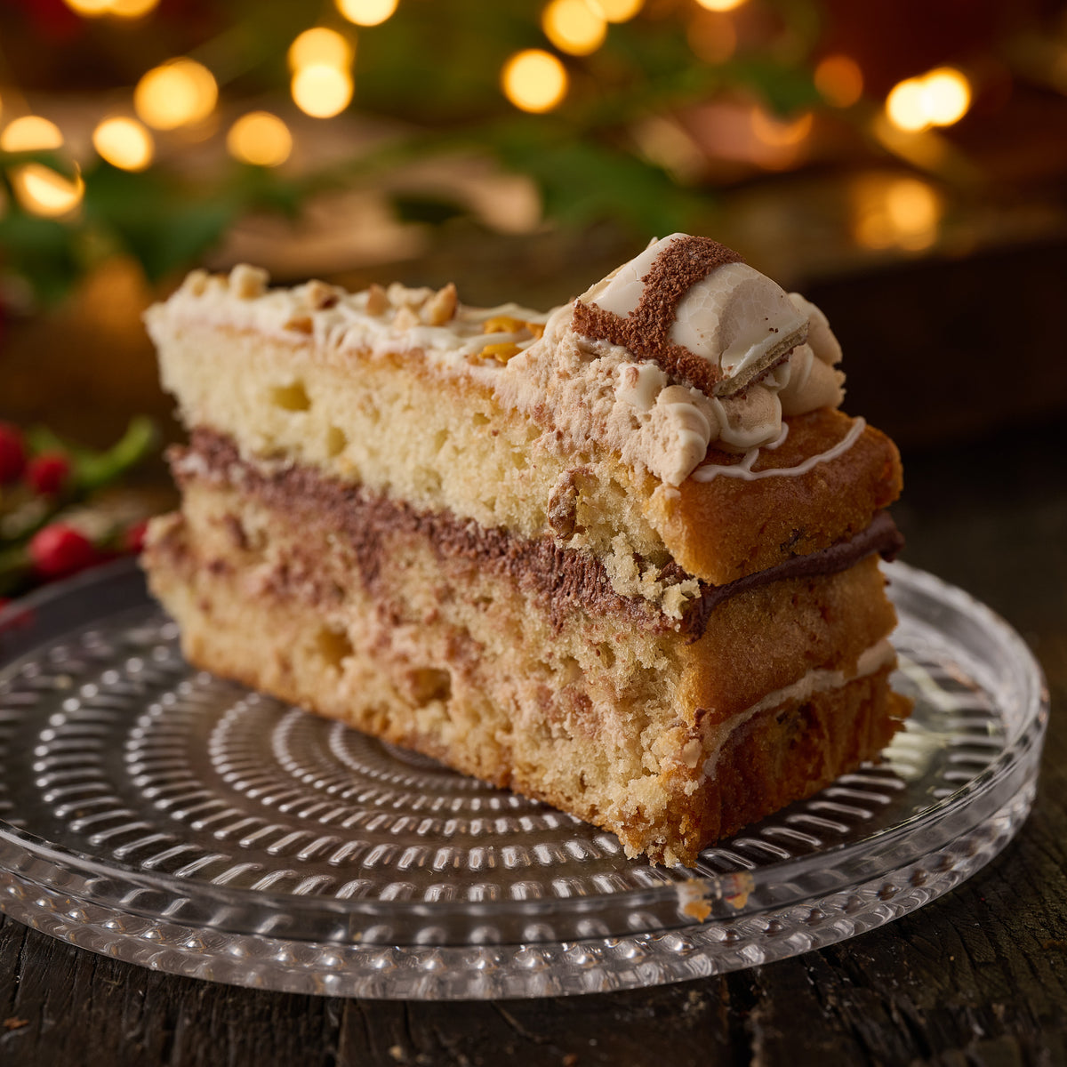 Festive Bueno & White Chocolate Cake (14 Portions)