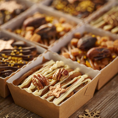 Deluxe Spiced Rum, Caramel & Date fruit Cake-Christmas Gift Box