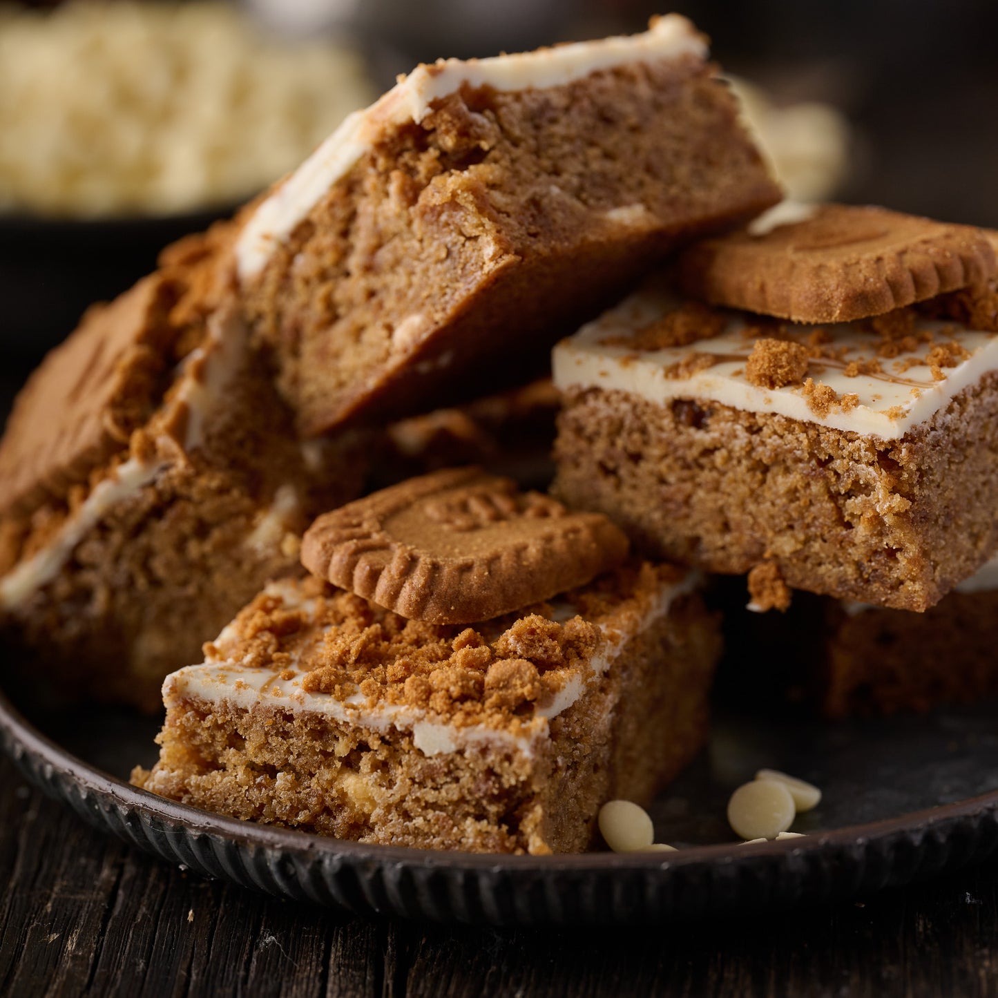caramleised biscuit blondie slices 