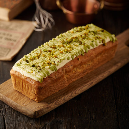 white chocolate pistachio loaf cake 